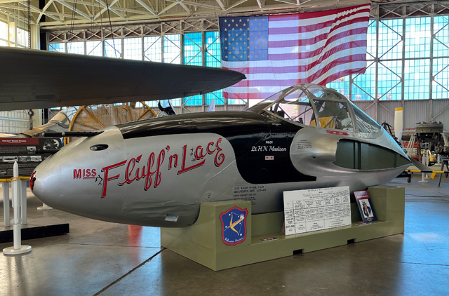 42-30064  American Air Museum